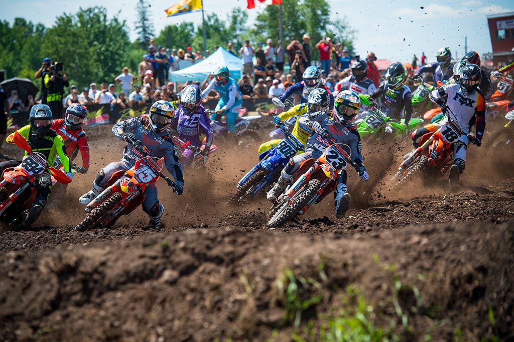 The start of 50 moto 2 at round 6 of the 2024 Triple Crown Series.